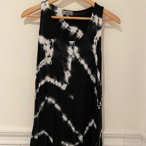 Black/White Tie Dye long tank top by Nytt